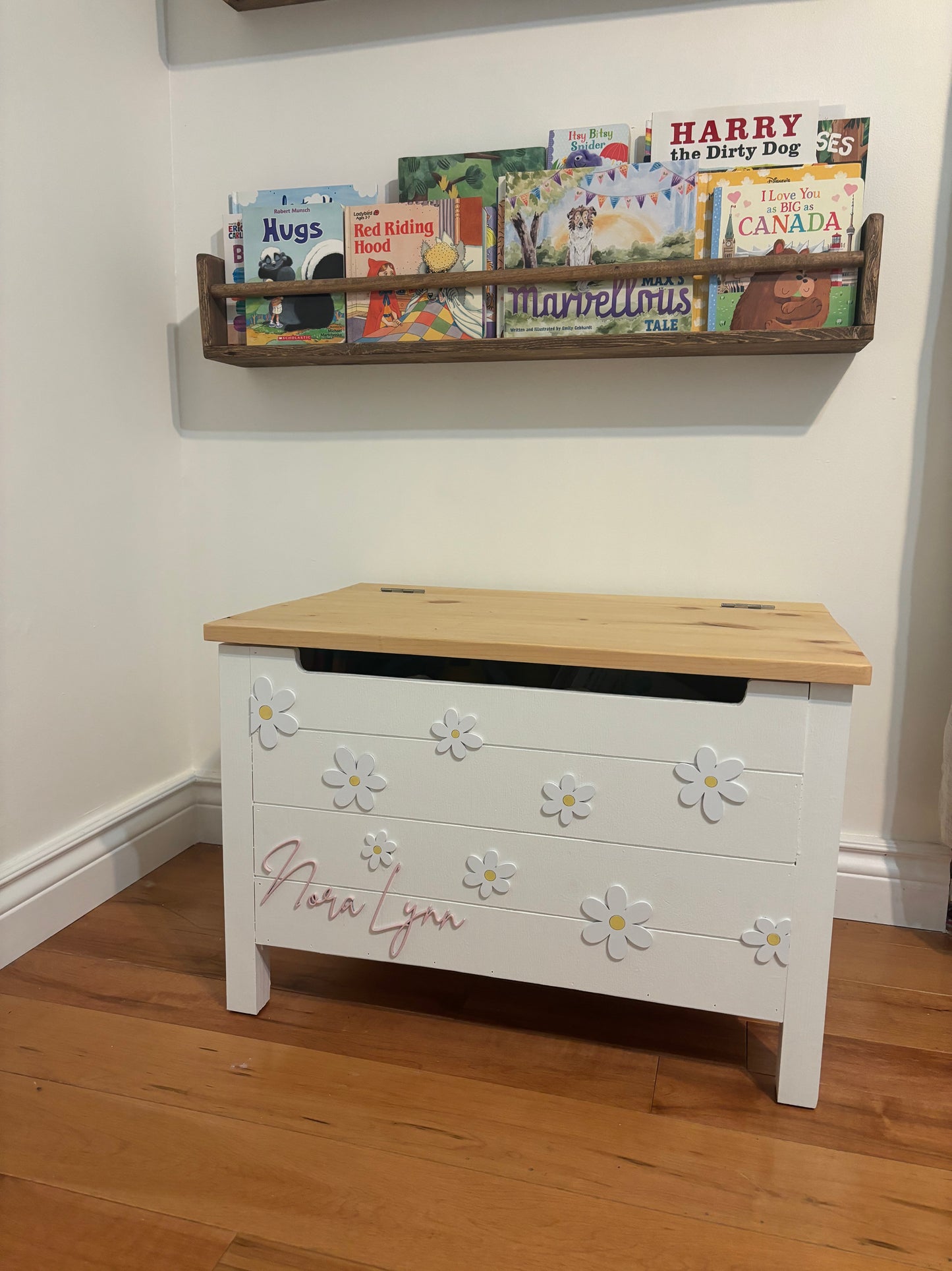 2.5’ Custom Toy Box