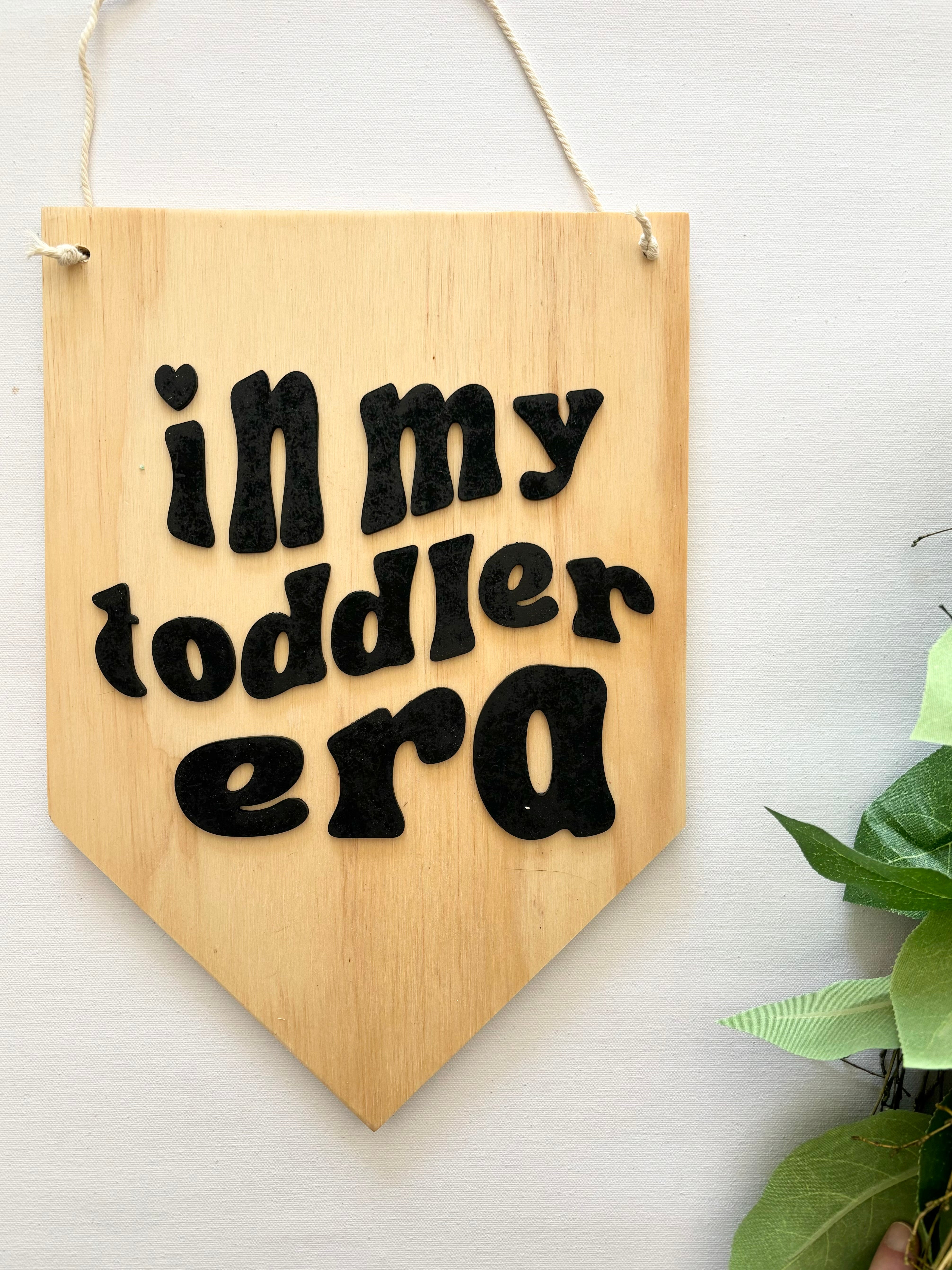 Small Scale Sign Small Banner Sign – Wood & Wooler