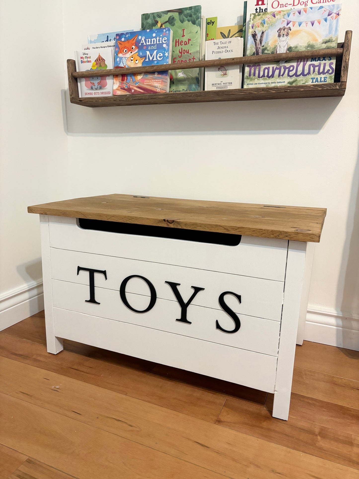 2.5’ Custom Toy Box